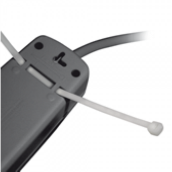 3-fach Steckdosenleiste mit 2x USB Ladeanschluss, 2x 2,1A; Schalter; 3 m Kabel